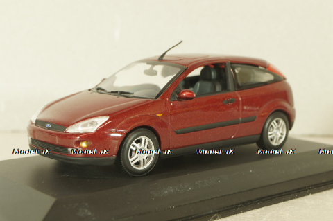 Ford Focus  Fastback (MK1) 3-doors 1998, red, Minichamps 1:43