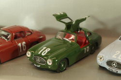 Mercedes-Benz 300 SL, set Classic cars 50 Jahre Mercedes SL, B66045799, Cararama 1:43