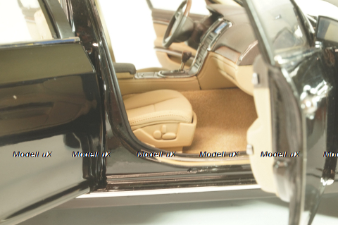 Cadillac SLS Seville 2006, CSLS001, Dealer Edition 1:18