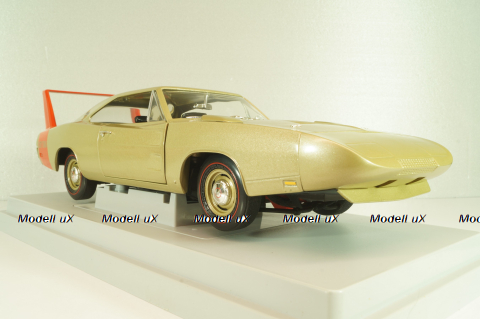 Dodge Charger Daytona 1969, light brown, 290865, ERTL 1:18