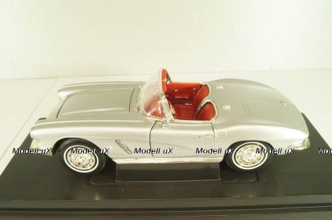 Chevrolet Corvette (C1) Convertible 1962, silver, 36833, ERTL 1:18 Уценка!