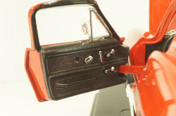 Chevrolet Corvette (C2) Sting Ray 1967, red, 32275, ERTL 1:18 Уценка!