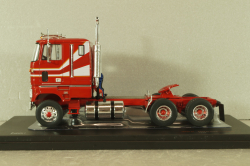 Ford CL 9000 1976, red, TR209.22, IXO 1:43