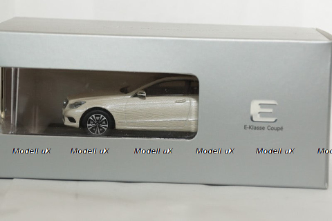 McLaren M23 #11 James Hunt World Champion formula 1 1976, Minichamps 1:18