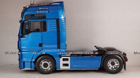 MAN TGX XXL 2018 metallic-blue, PCL30200, Premium Classixxs 1:18
