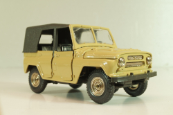 Уаз-469 А34, бежевый, 1991г., черный салон, Тантал/Радон 1:43