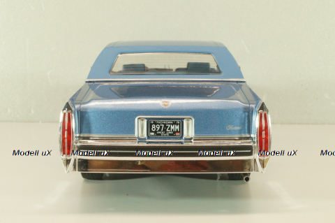 Cadillac Fleetwood Brougham 1991, blue metallic, MCG18252, MCG 1:18