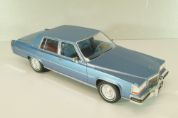 Cadillac Fleetwood Brougham 1991, blue metallic, MCG18252, MCG 1:18