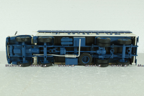 Barreiros 82/35D Truck Telonato Puleva Productos Lacteos, Altaya 1:43