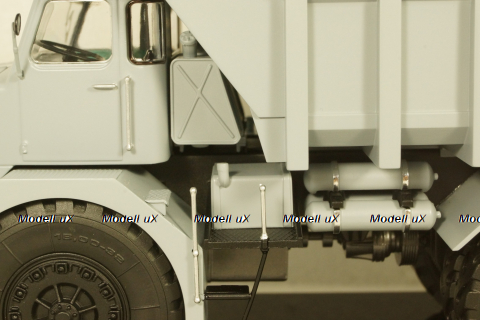 Маз-530 карьерный самосвал большой грузоподъёмности, TruckTyr 1:43