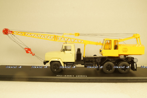 Автокран КРАЗ-250 КС-4561, SSM1395, SSM 1:43