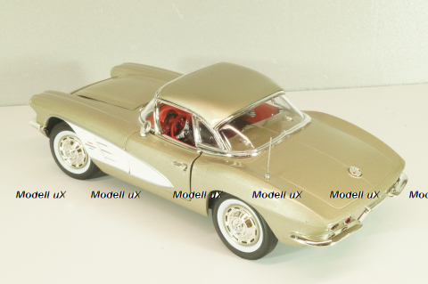 Chevrolet Corvette (С1) 1961, silver grey, AMM1151, AutoWorld 1:18  