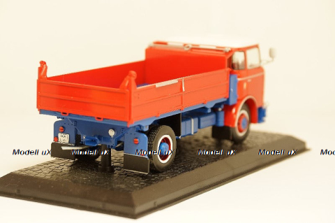 Mercedes EQC 400 4 Matic 2019 silver, Spark 1:43