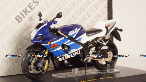 Suzuki GSX-R 1000 Blue/White, STB017, IXO 1:24