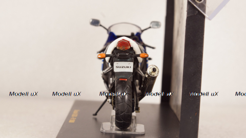 Suzuki GSX-R 1000 Blue/White, STB017, IXO 1:24