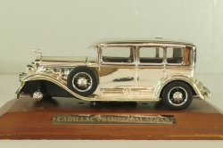 Cadillac V8 Imperial sedan, Atlas 1:43