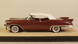 Cadillac Eldorado Biarritz Closed roof 1957, STM57012, Stamp models 1:43