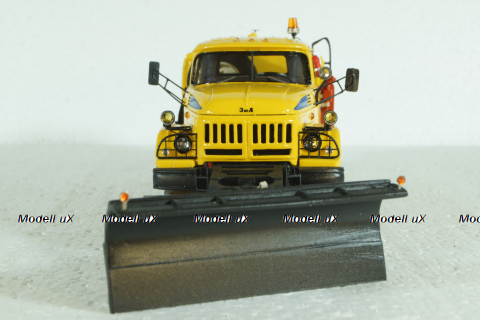 Зил-131 КО-829А01 Аэрофлот, поливалка, KV мастерская 1:43