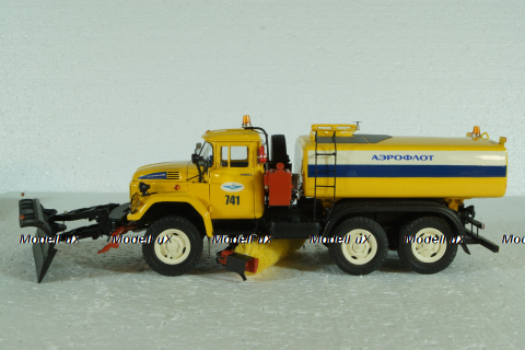Зил-131 КО-829А01 Аэрофлот, поливалка, KV мастерская 1:43