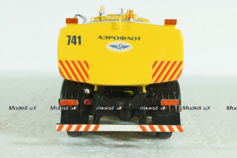 Зил-131 КО-829А01 Аэрофлот, поливалка, KV мастерская 1:43