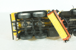 Зил-131 КО-829А01 Аэрофлот, поливалка, KV мастерская 1:43