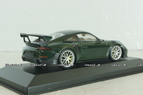 Porsche 911 (991.2) GT2 RS Weissach Package 2018, dark green/silver rims, 413067287, Minichamps 1:43
