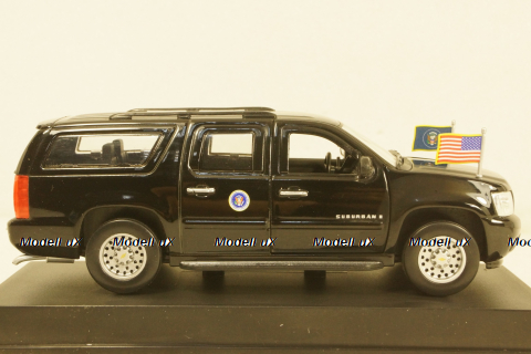 Chevrolet Suburban 2009-2010, Luxury 1:43