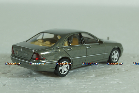 Mercedes S500 W220, Grey Wiking 1:87