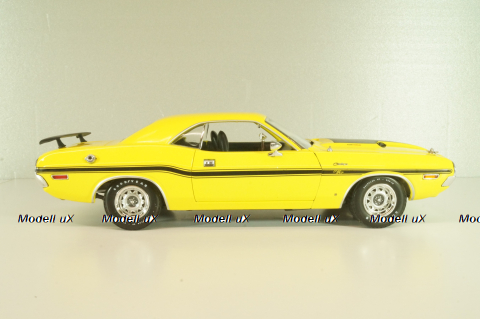 Dodge Challenger R/T 1970 from TV-Series NCIS, yellow, 12845, Greenlight 1:18