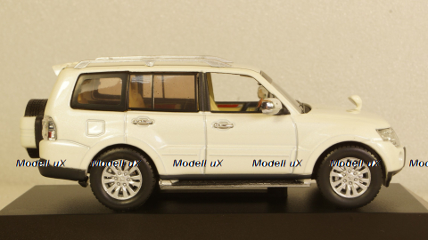 Mitsubishi Pajero 4WD, metallic-white, F43-075, First43 1:43