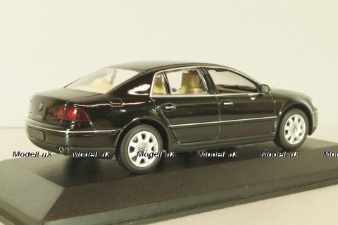 Volkswagen Phaeton 2002, black, Minichamps 1:43