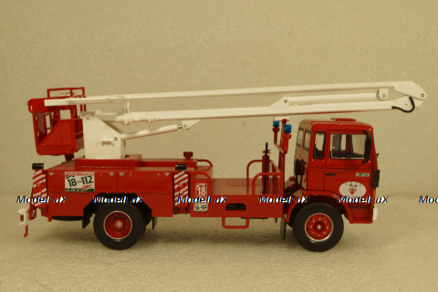 Renault VI JP 11 Piattaforma aerea, Pompieri Italy collection #37 1:43
