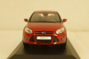 Ford Focus 5-door, red metallic 2011, Minichamps 1:43
