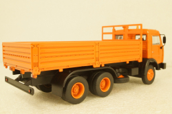 Камаз-53205 бортовой, оранжевый, Modellux 1:43