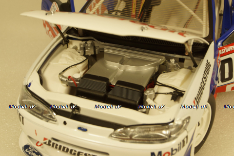 Ford Falcon Credit Racing #30 Seton/Parsons Bathurst Pole Position, white/red/blue, APEX91404, APEX 1:18