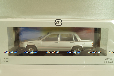 Volvo 760 1985, silver, T9-1800535, Triple-9 1:18