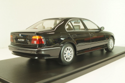 BMW 528i (E39) limousine 1995 black metallic, KKDC181053, KK-Scale 1:18
