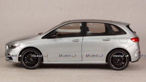 Mercedes B-Klasse (W247), silver, Z-Models 1:18 