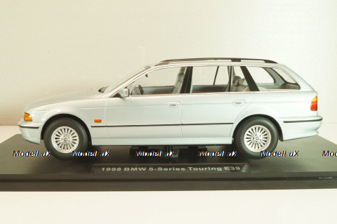 BMW 5er Serie (E39) Touring 1998, silver, T9-1800390, Triple 9 1:18