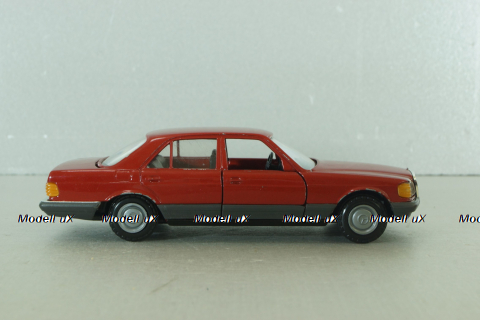 Mercedes 500 SE (W126) 1979 шейховоз, red, NZG 1:35