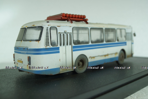 Лаз-695Н "уставший", бело-синий, Improved Models 1:43