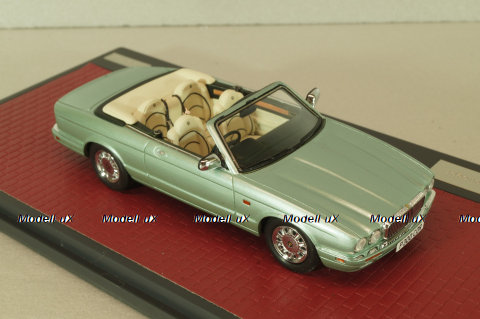 Daimler Corsica Concept met. blue 1995, MX50402-031, Matrix 1:43