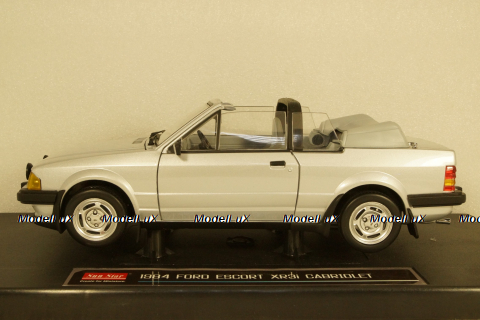 Ford Escort XR3i Cabrio, silver 1984, 4993, SunStar 1:18
