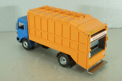 Saviem SM 10 garbage truck 1975, blue/orange, Altaya 1:43