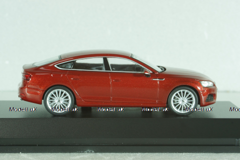 Audi A5 Sportback 2017 красный, Spark 1:43