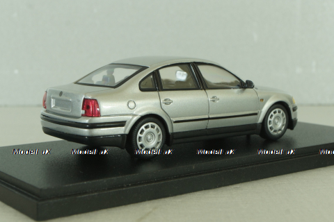 Volkswagen Passat (B5) 1996, silver, Schuco 1:43 
