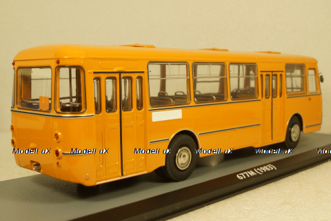 Лиаз-677М, городской автобус 1983, охра, DEMPRICE 1:43