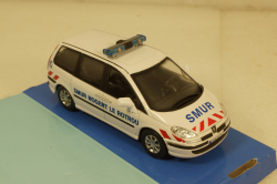 Peugeot 807 Smur,   Cararama 1:43 