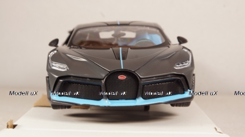 Bugatti Divo matt-grey/blue, 31526, Maisto 1:24