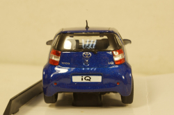 Toyota iQ Dark Blue, Cararama 1:43